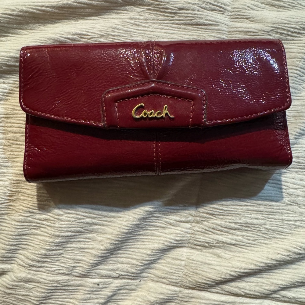 Coach Madison Patent Leather Clutch Wallet, Burgundy / Red — EUC